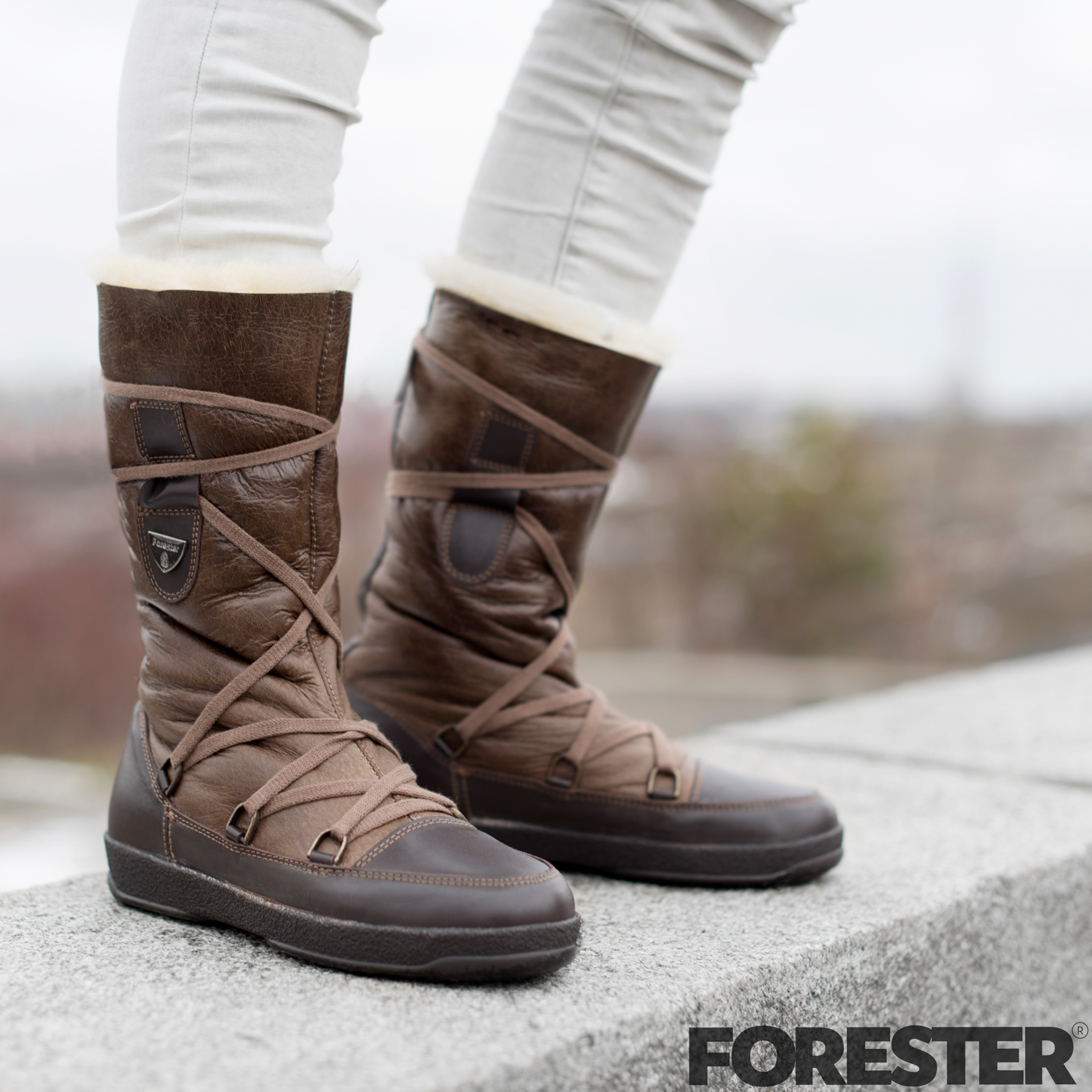 купити-коричневі чобітки Forester